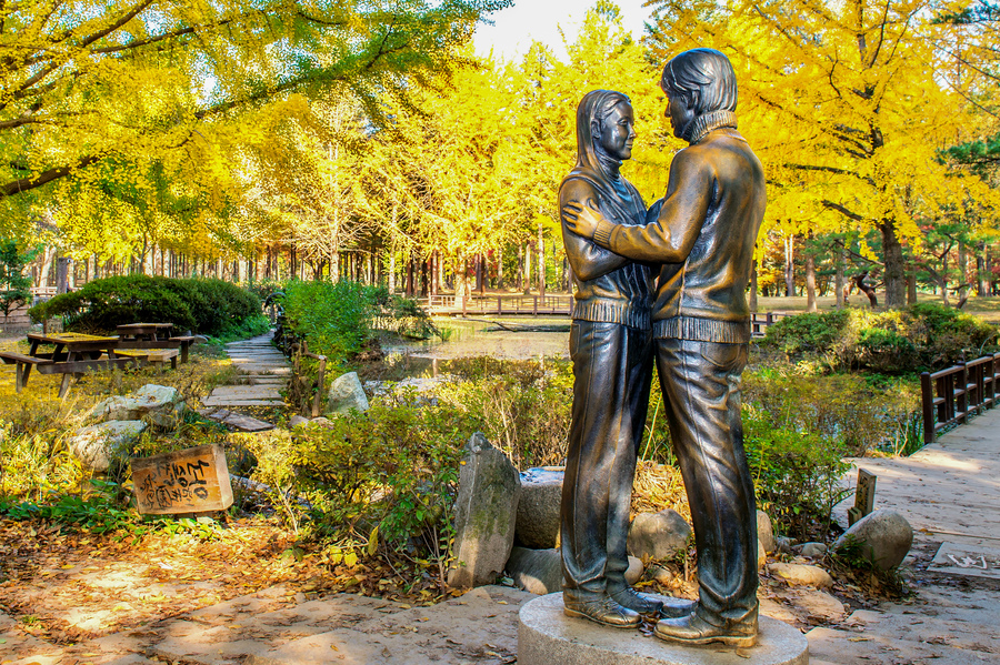 Statue located in Nami Island