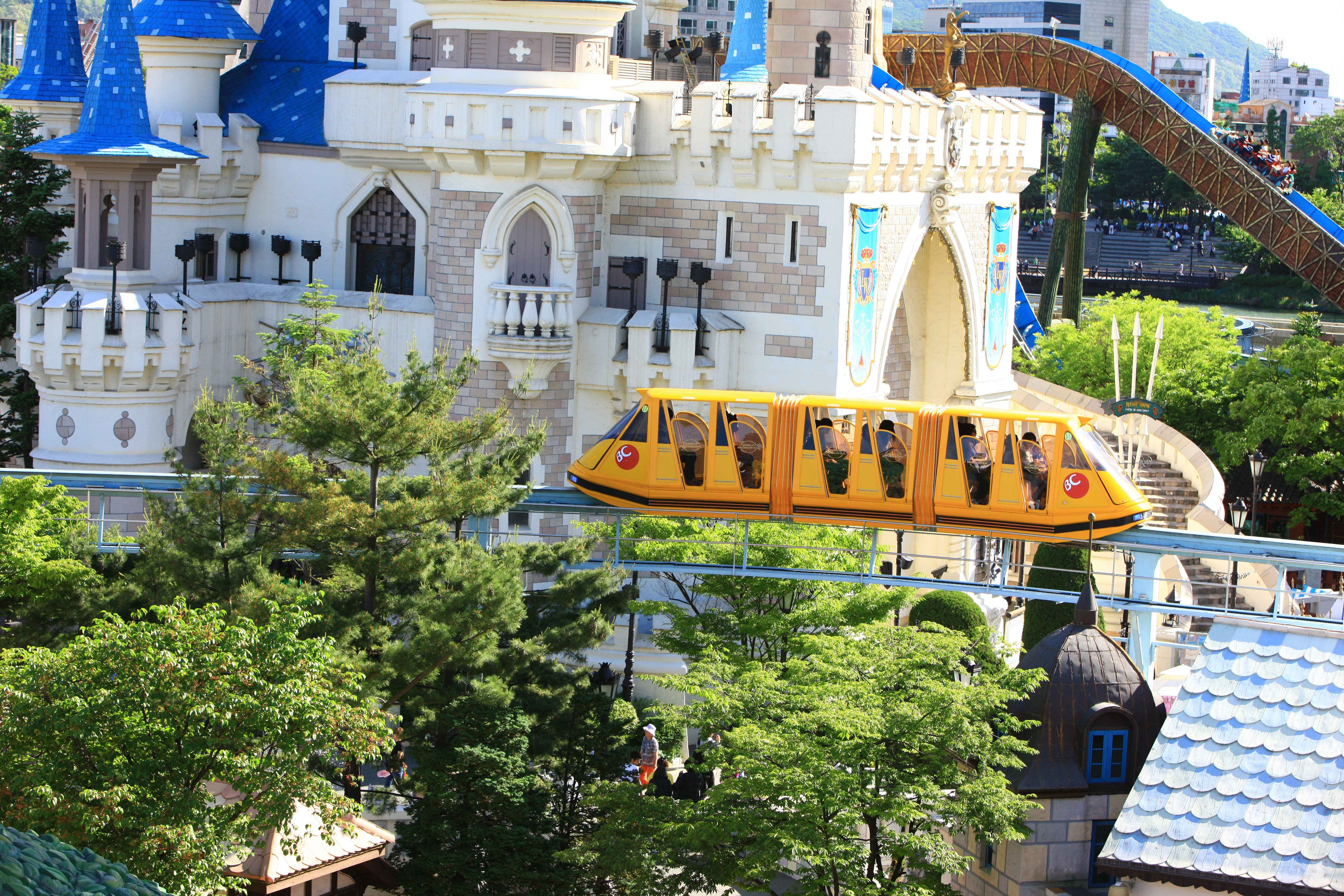 Lotte World Einschienenbahn