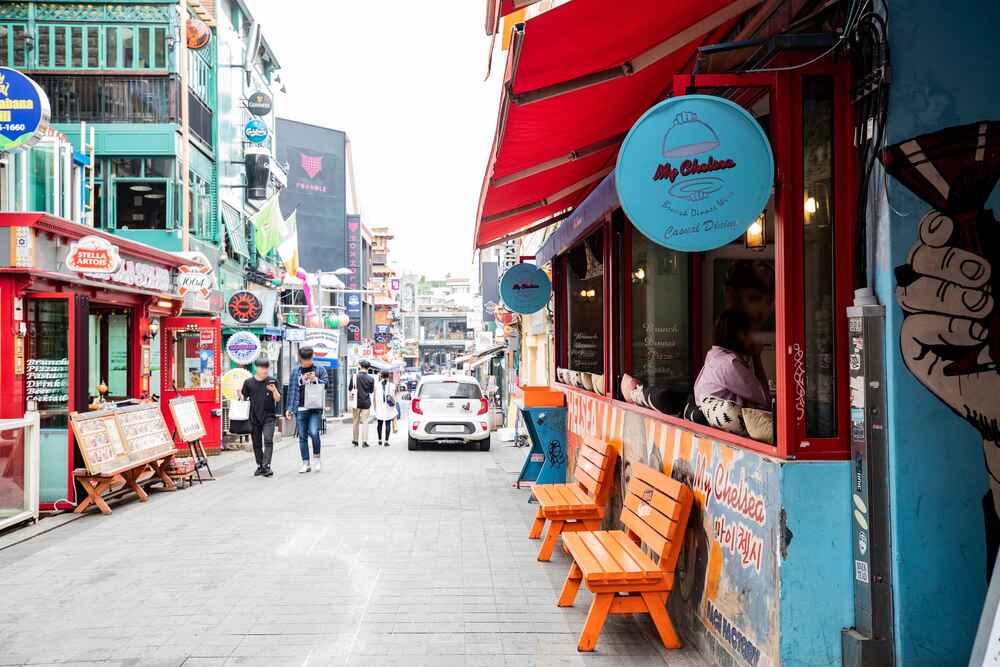 Vista callejera de Itaewon