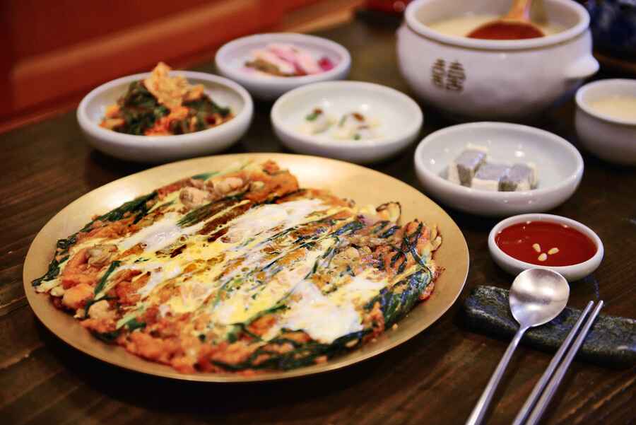 Dongnae Pajeon (Green Onion Pancake)