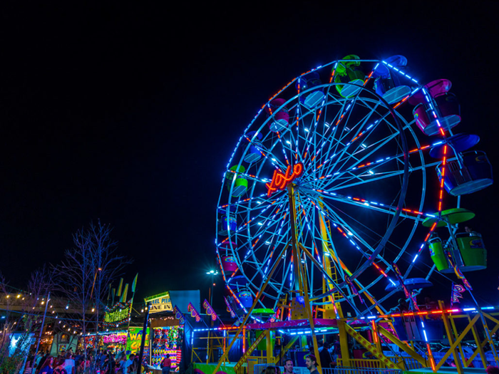 Spruce Street Harbor Park_en